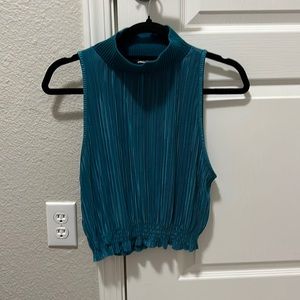 ❗️FINAL❗️ZARA CROPPED TEXTURED TOP